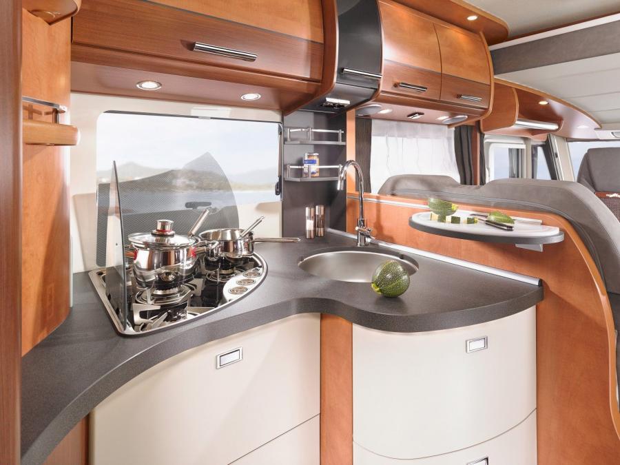 Интерьер Carthago C-Tourer I 2015 года  (фото 17 из 31)